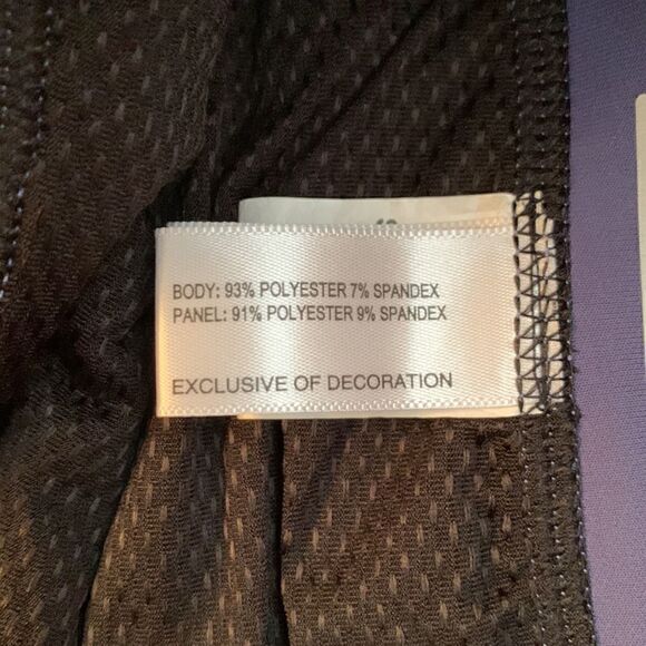 Annica Cutter and Buck Skirt With Removable Shorts. Size XS - Picture 4 of 10